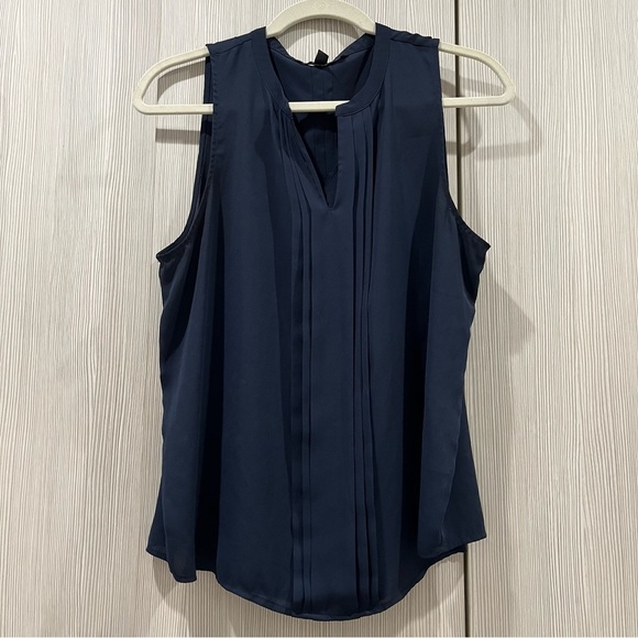 41‎ Hawthorn | Breyson Pleat Detail Split Neck Blouse | Navy | Petite Large - Picture 4 of 12